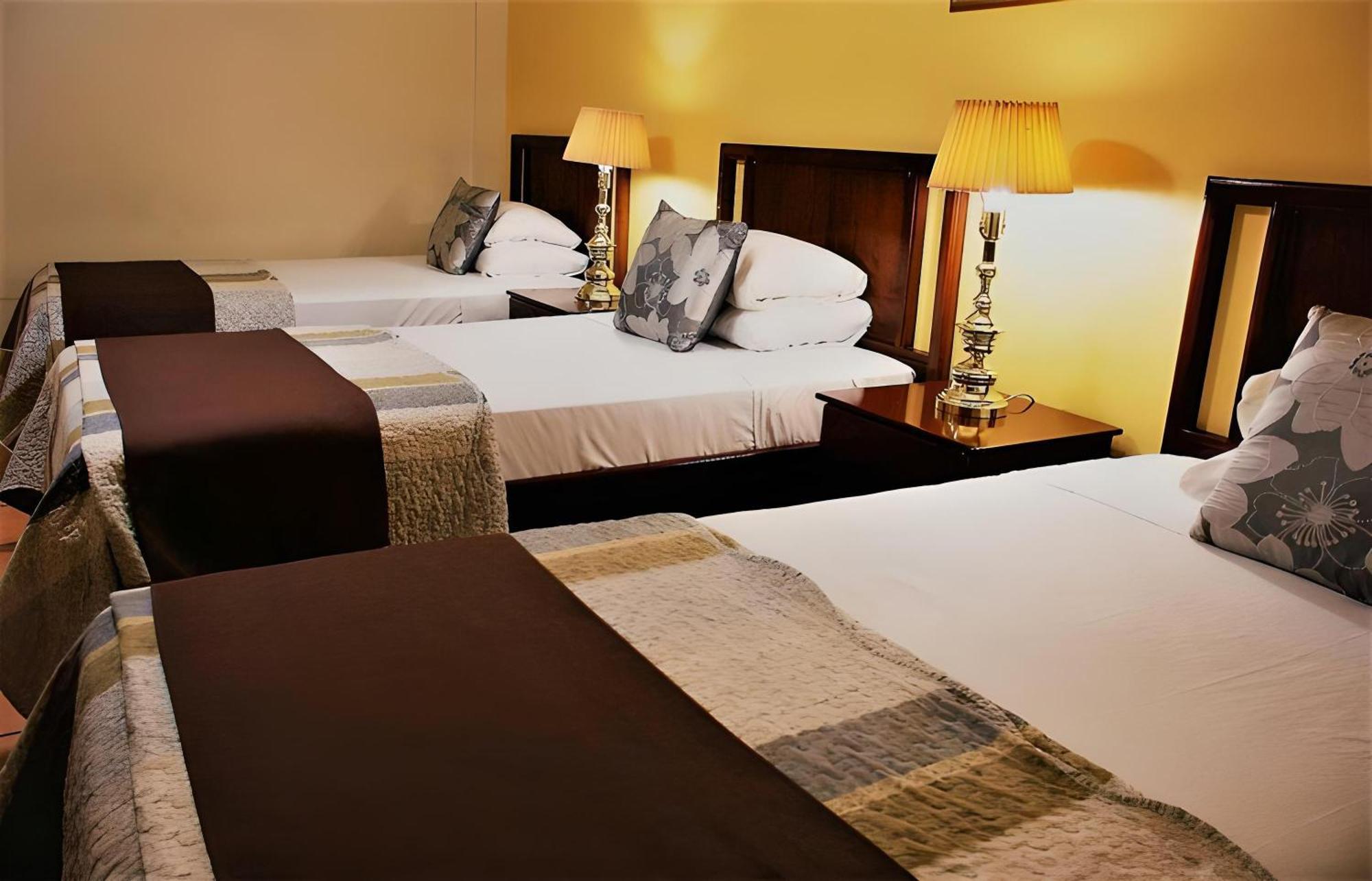 Hotel Puerta Del Sol - San Jose Airport Екстериор снимка