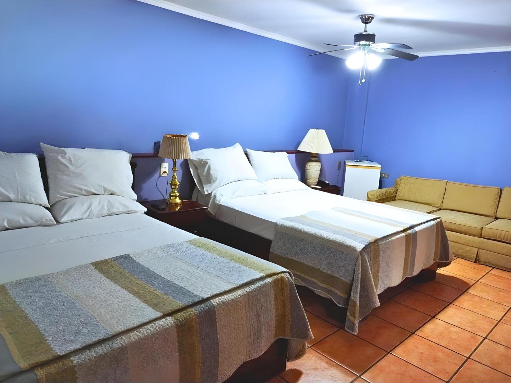 Hotel Puerta Del Sol - San Jose Airport Екстериор снимка
