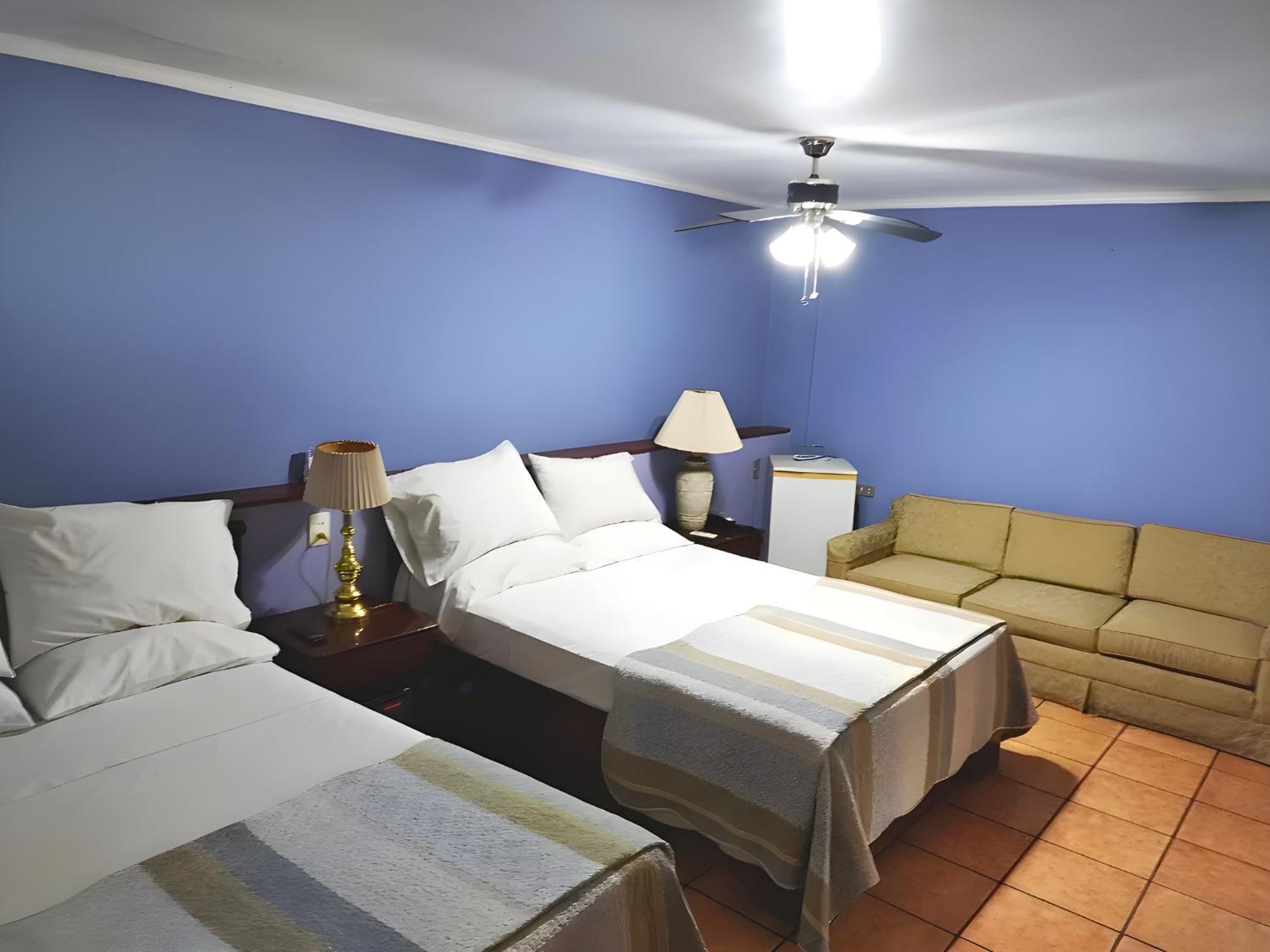 Hotel Puerta Del Sol - San Jose Airport Екстериор снимка