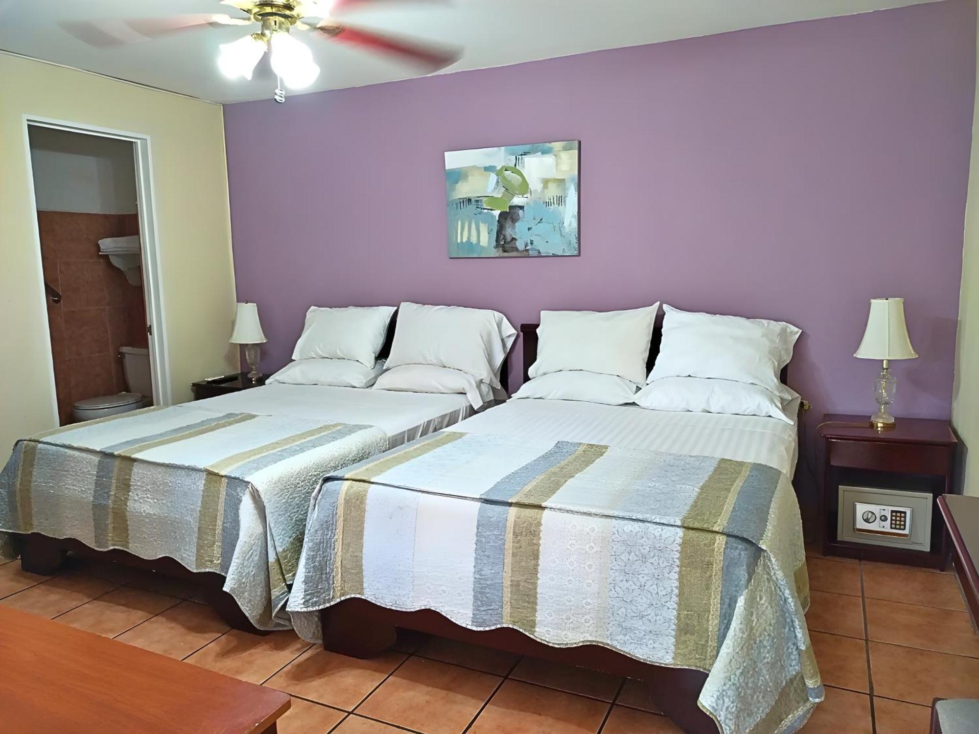Hotel Puerta Del Sol - San Jose Airport Екстериор снимка
