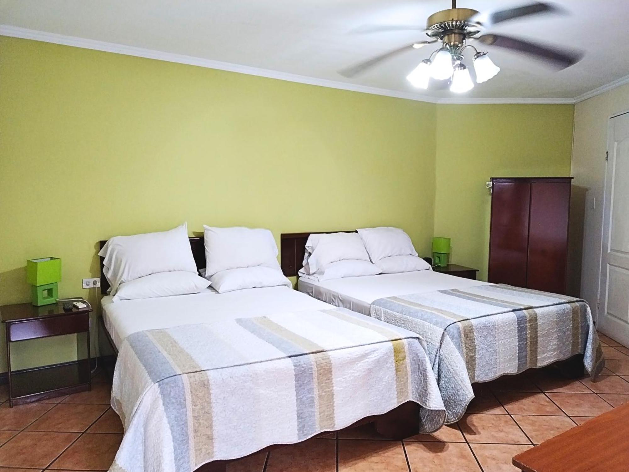 Hotel Puerta Del Sol - San Jose Airport Екстериор снимка