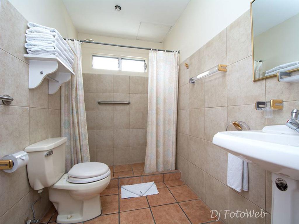 Hotel Puerta Del Sol - San Jose Airport Екстериор снимка
