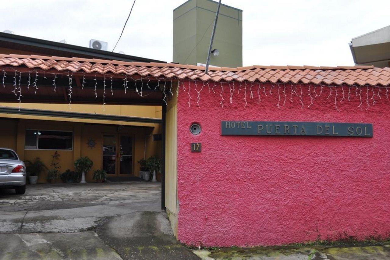 Hotel Puerta Del Sol - San Jose Airport Екстериор снимка